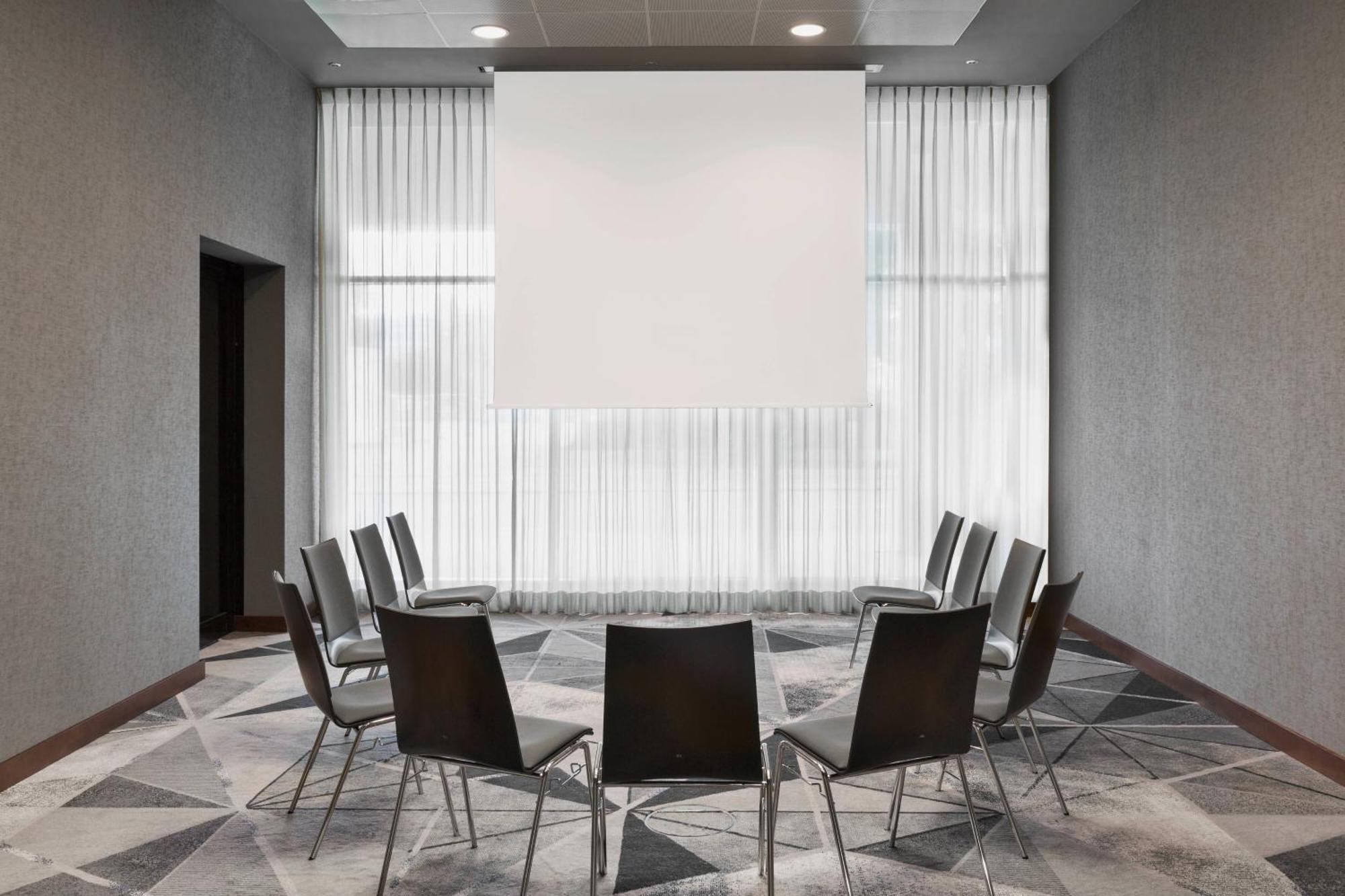 Hotel Courtyard By Marriott East Munich