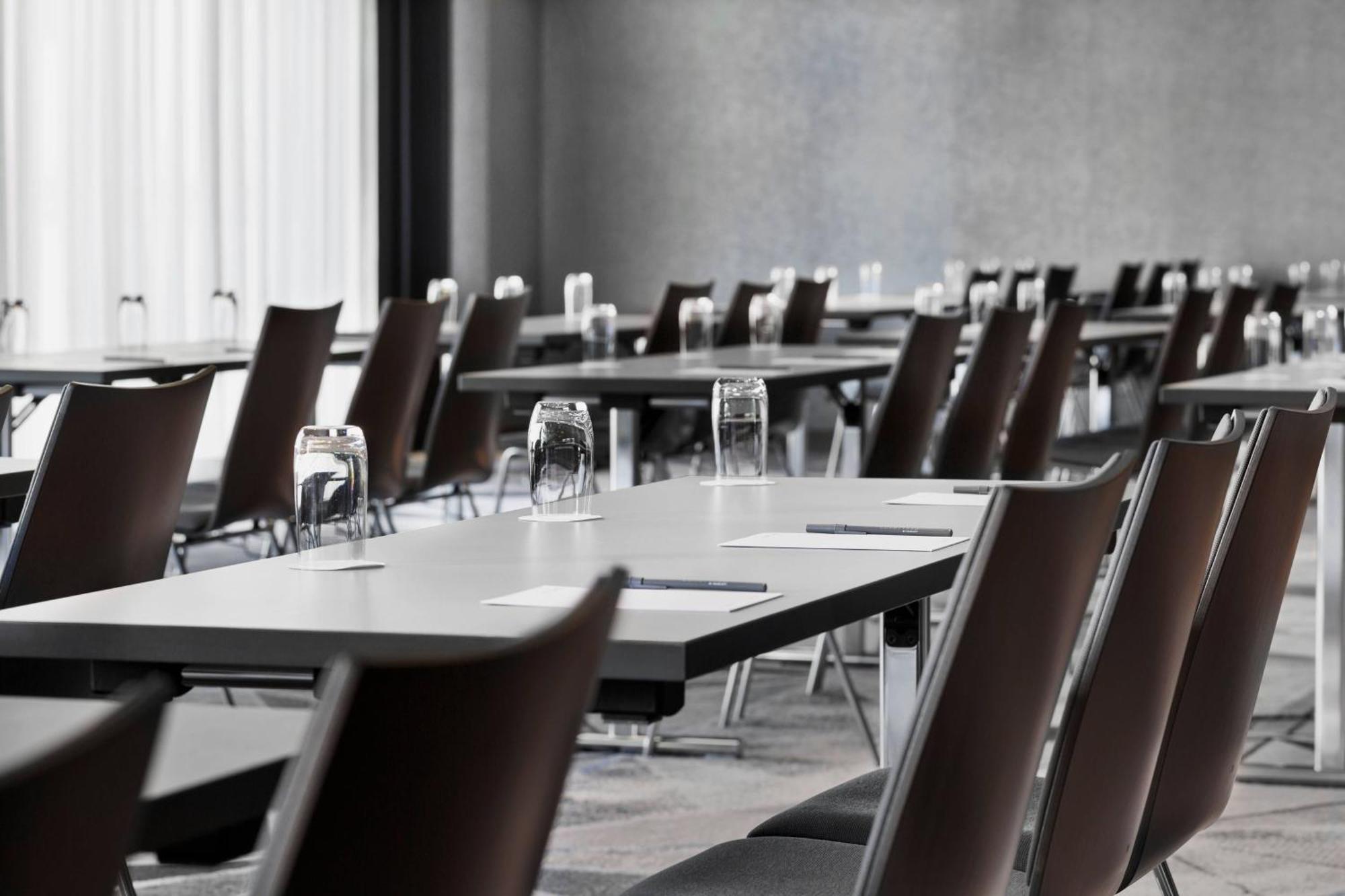 Hotel Courtyard By Marriott East