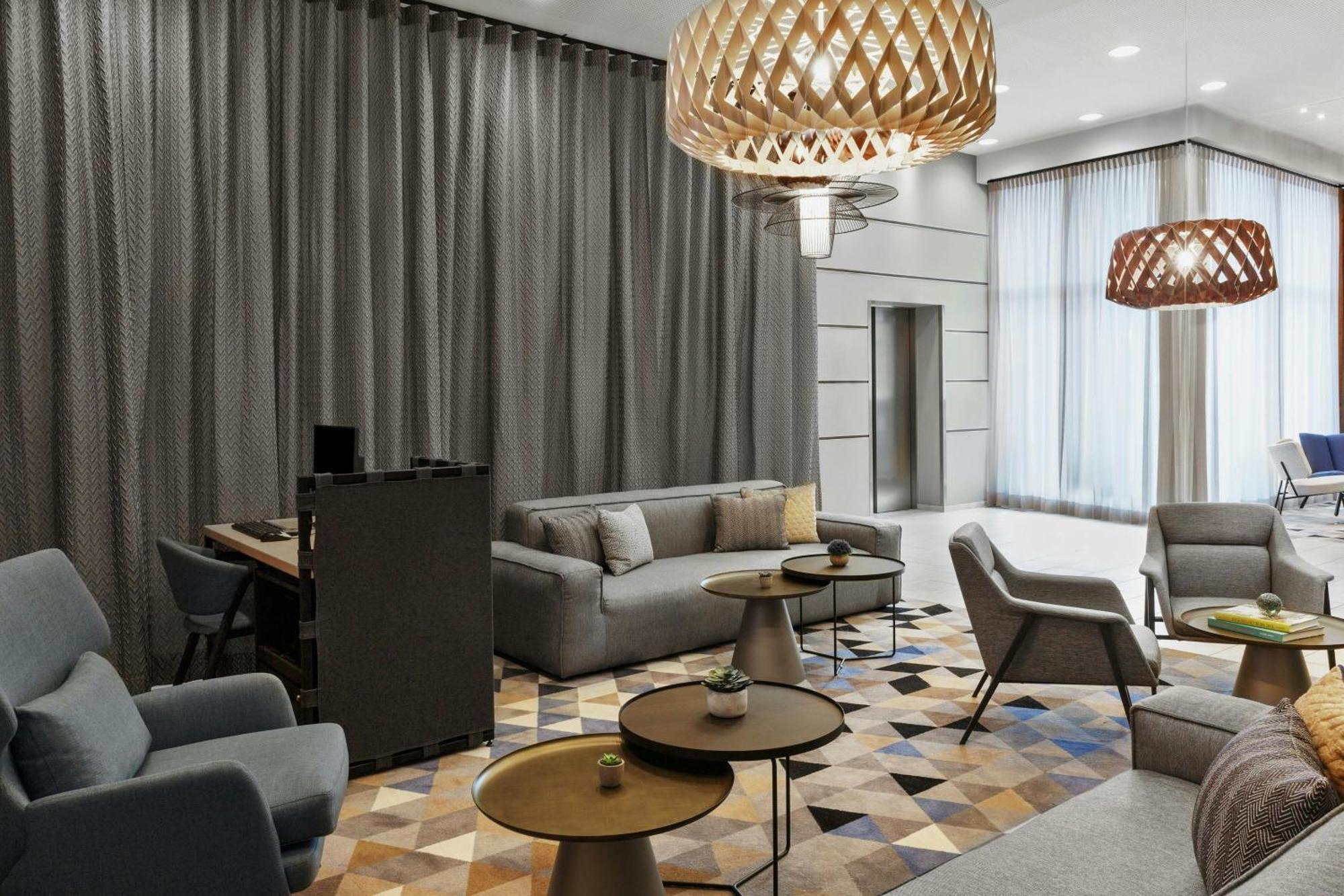 Hotel Courtyard By Marriott East Munich